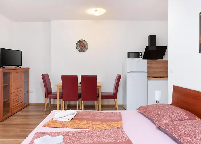 Marco Polo - D2 First Floor - Mpolo Apartman *